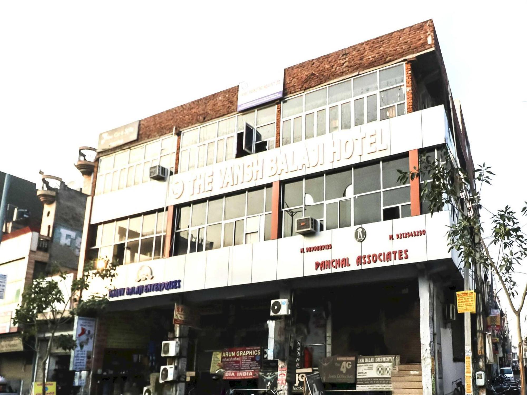 Hotel O The Vansh Balaji Hot Faridábád Kültér fotó