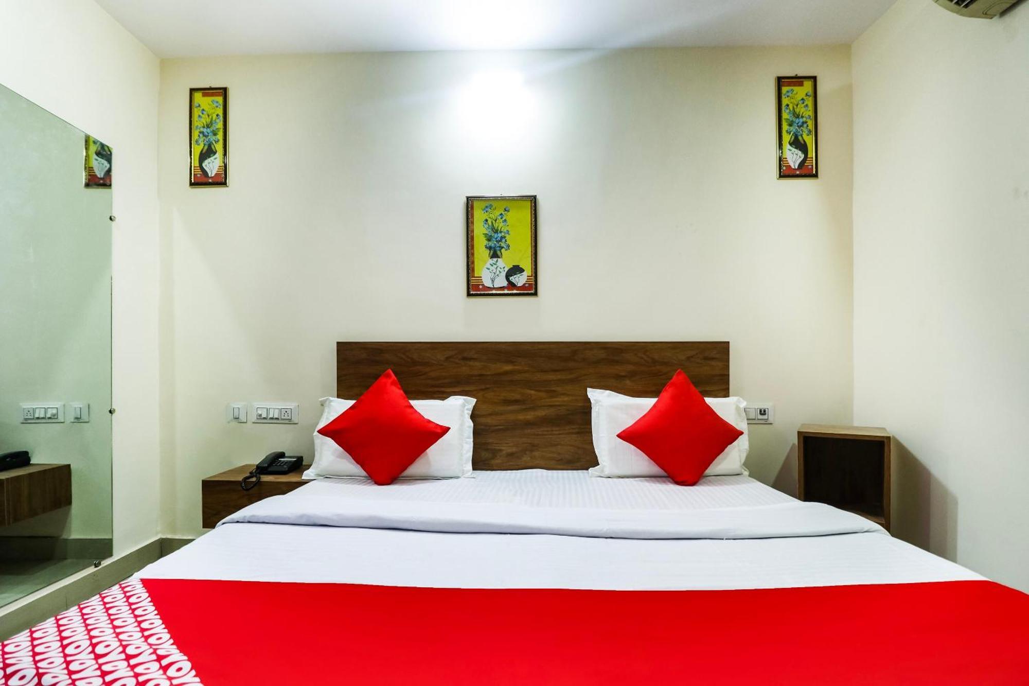 Hotel O The Vansh Balaji Hot Faridábád Kültér fotó